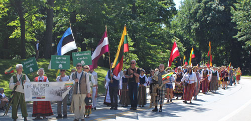 Baltic Way in Cleveland on One World Day